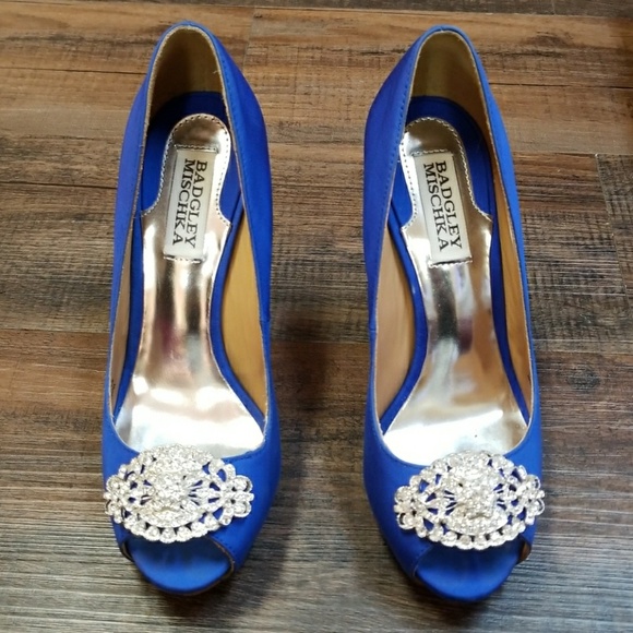 Badgley Mischka Blue Satin Heels size 5.5 - Picture 2 of 5